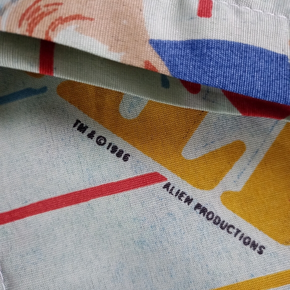 Custom Reworked Vintage 1986 ALF Shorts V.2 Blue Bleach Dip - Picture 2 of 7